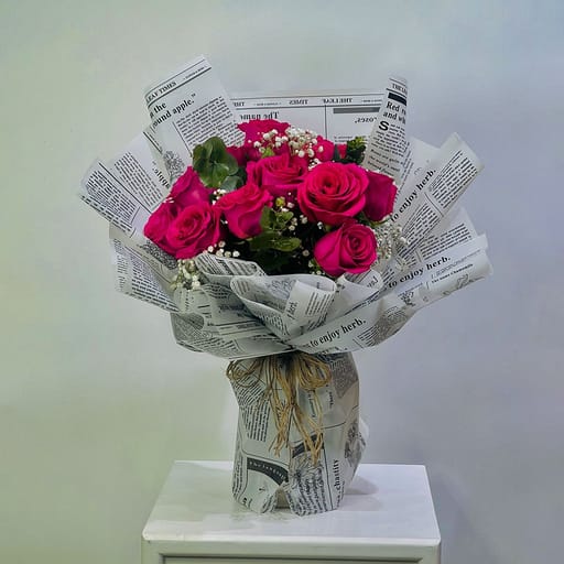 Elegant Blushing Rose Bouquet Delight