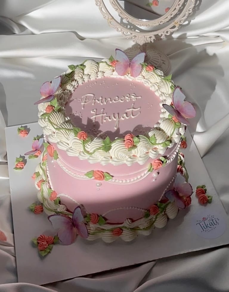 Floral Cake 3 - Image 1