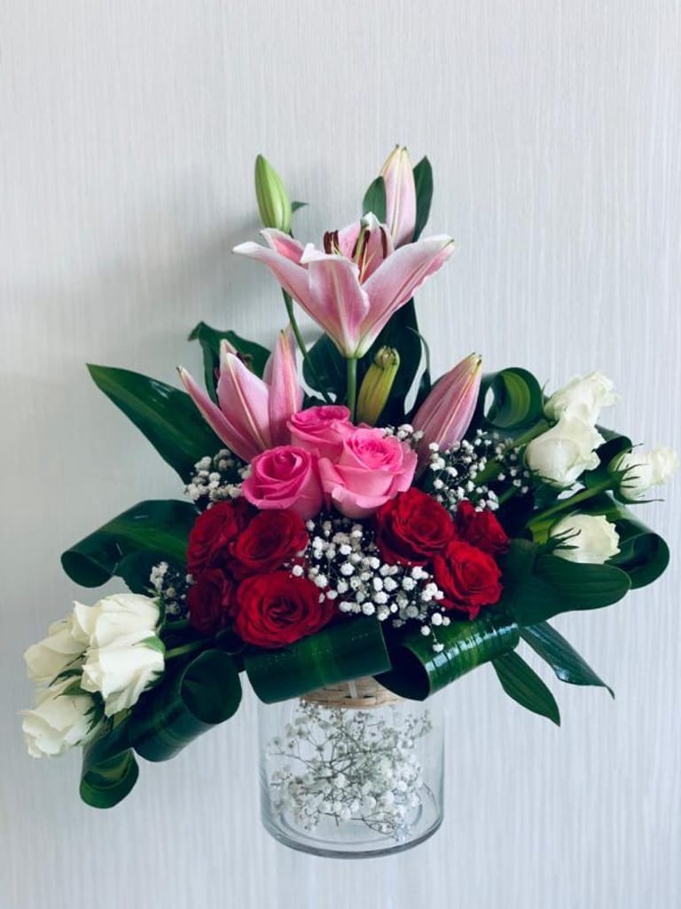 RED & PING BEAUTIFULL ARRANGEMENT - Image 1