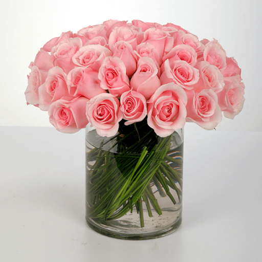 BUNCH OF ROSES IN A VASE