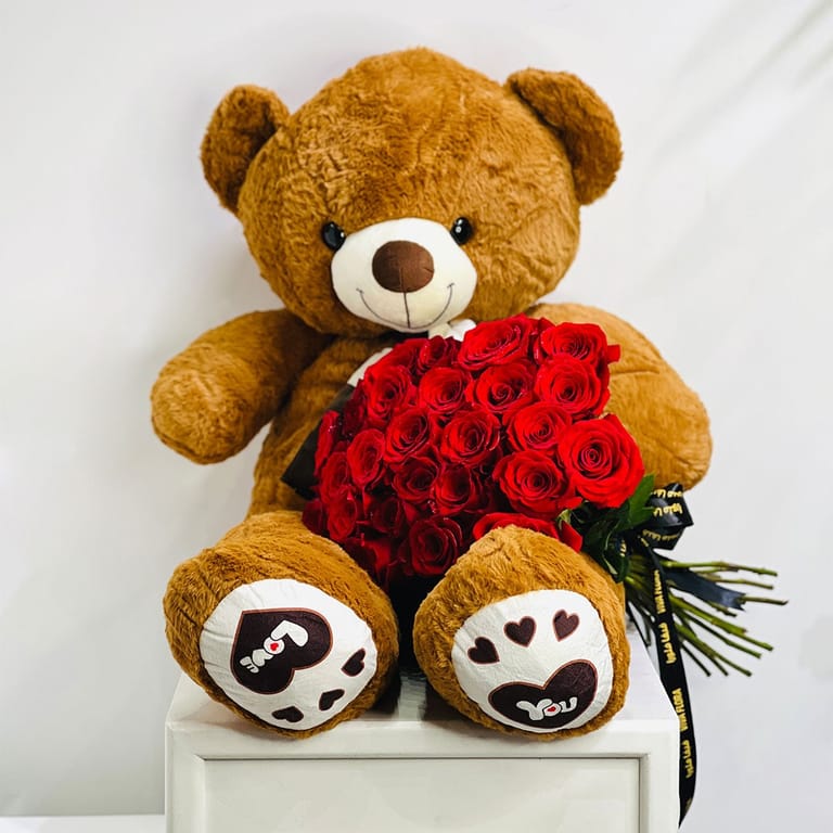 Teddy & Roses Combo - Image 1