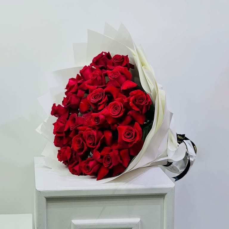 Dazzling Red Rose Bouquet - Image 2
