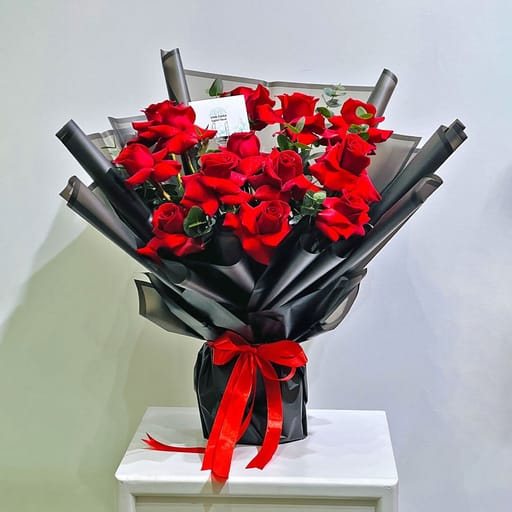 Imperial Love Red Roses