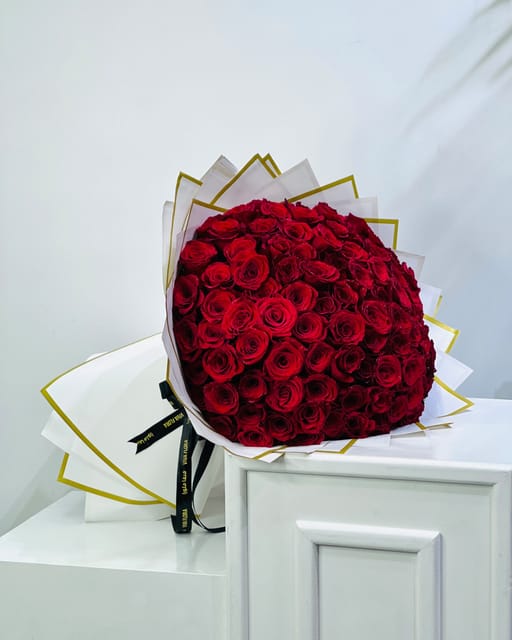 100 Premium Red Roses