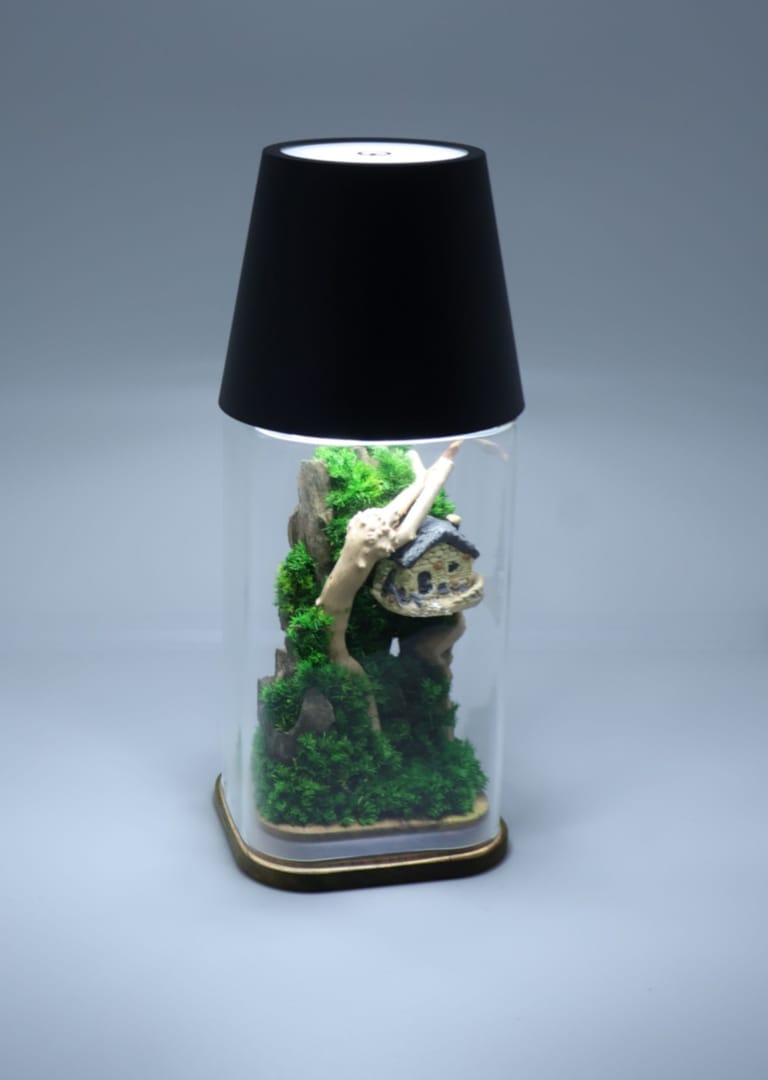 Upside Down Zero Moss Terrarium V-02