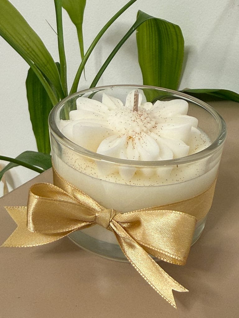 Daisy Container Candle 