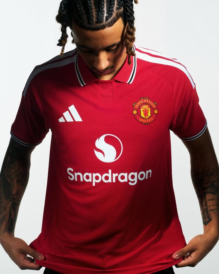 Manchester United - Image 1
