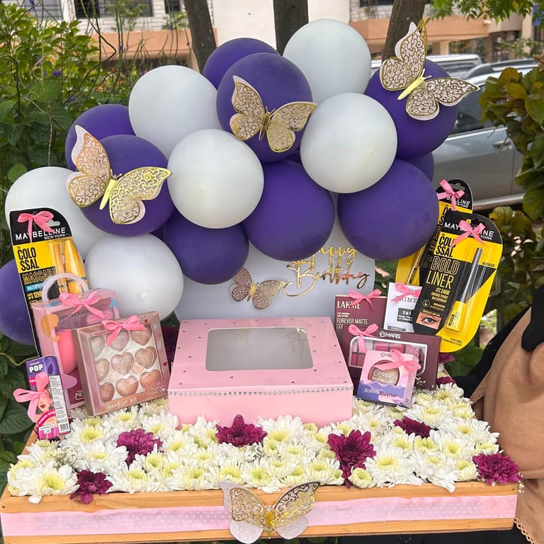 Hamper - Image 1