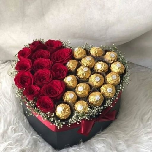 Ferrero Rocher Rose Heart Hamper