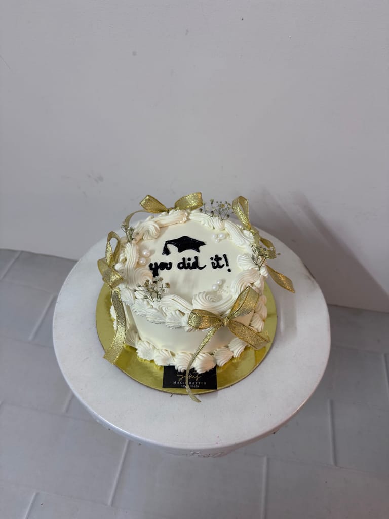 Pineapple Cake - Image 1