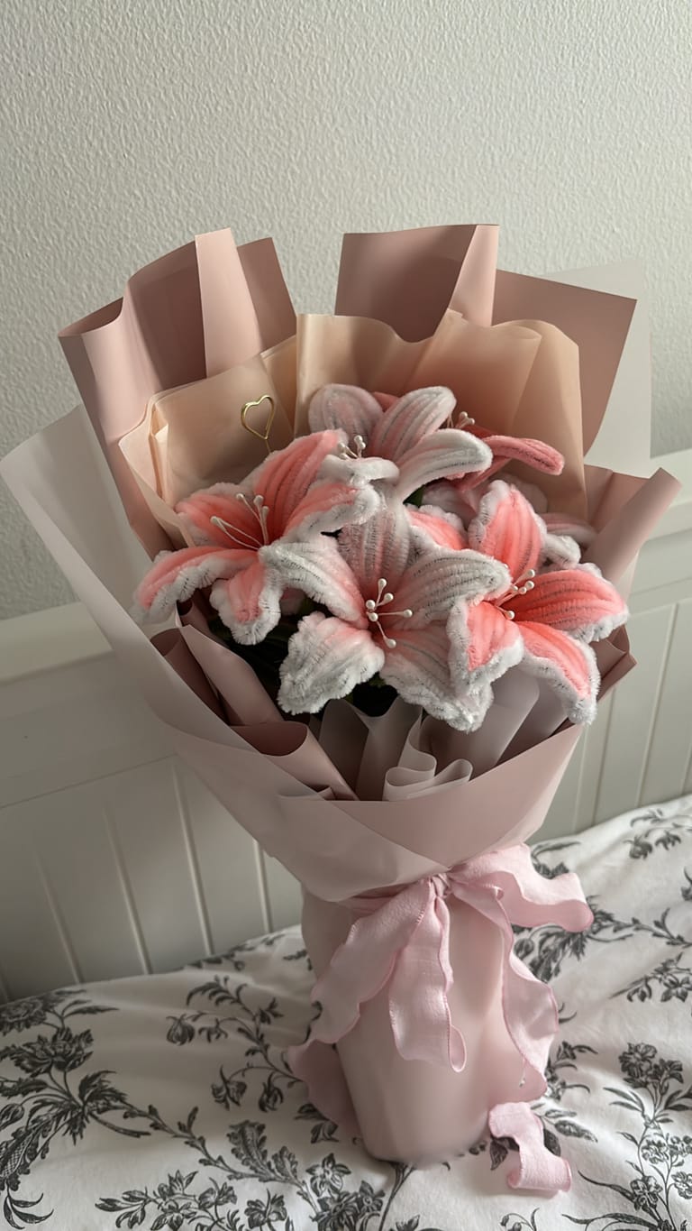 Baby Pink Lily Bouquet - Image 2