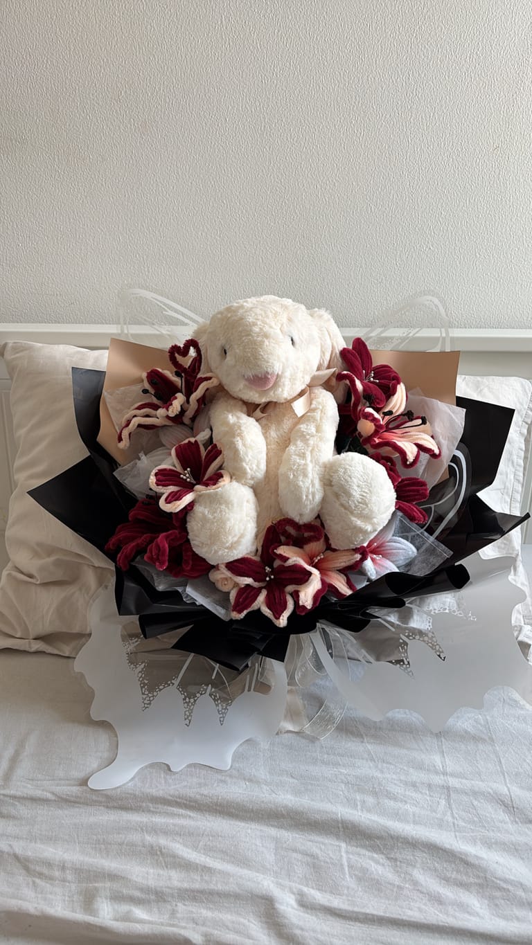 Dark Romance Lily Bouquet - Image 1