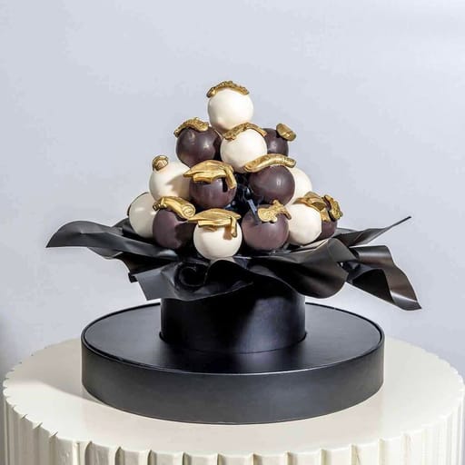 Graduation themed Cake pops Assortment