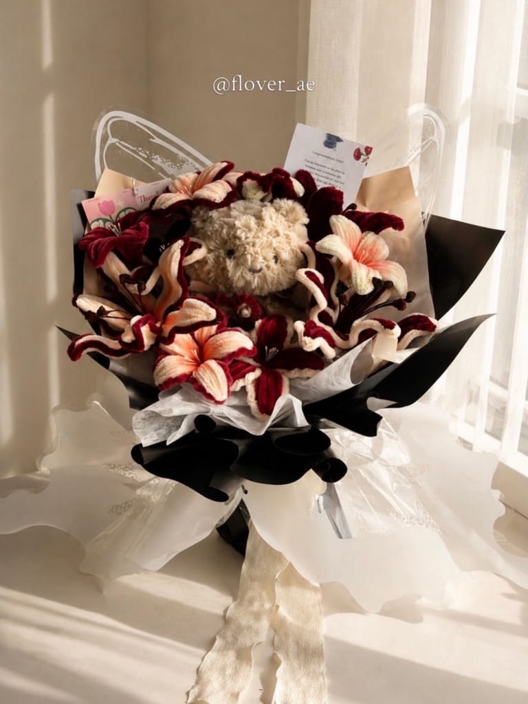 Dark Romance Bear Jelly Cat Bouquet