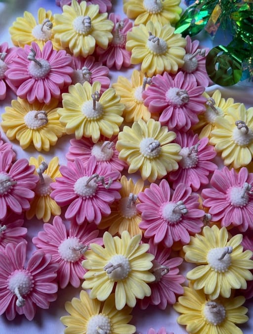 Daisy Candle Yellow & Pink (set Of 10)