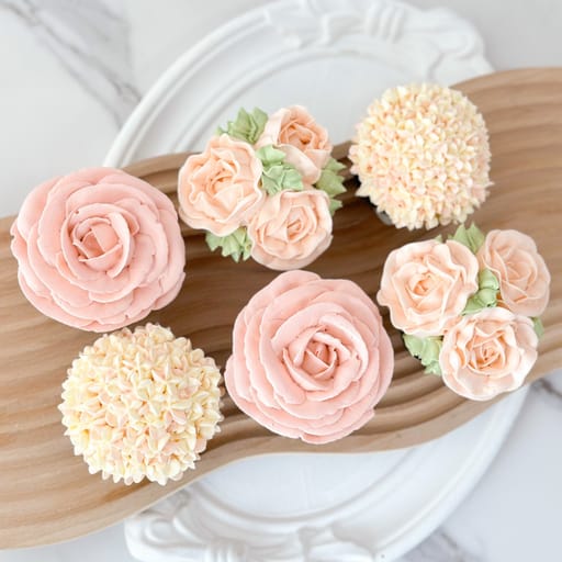 Hailey – Floral Cupcake Set