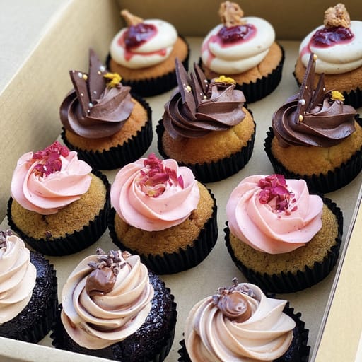 Perfect Twelve – Gourmet Cupcake