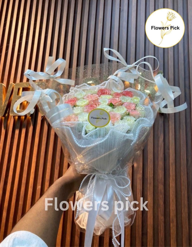 Premium mixed rose Bouquet - Image 1