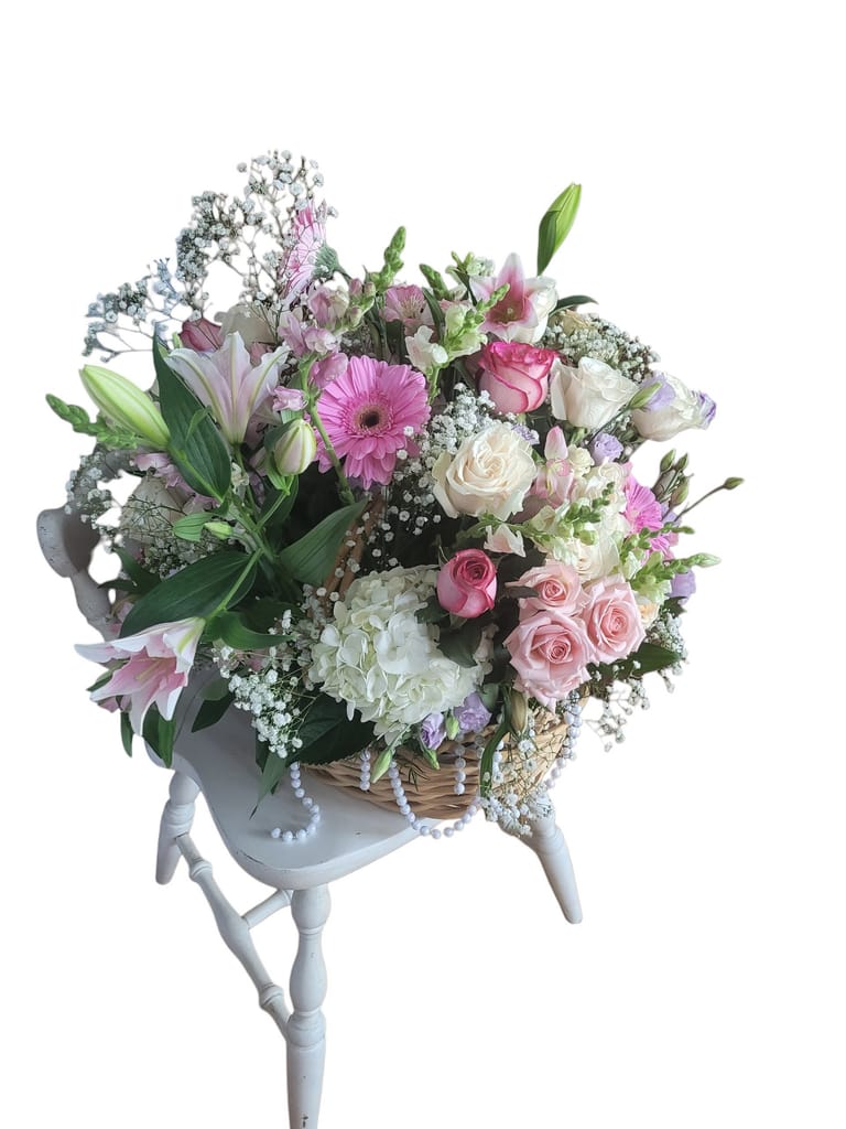 Luxury Meet Elegance - Image 3