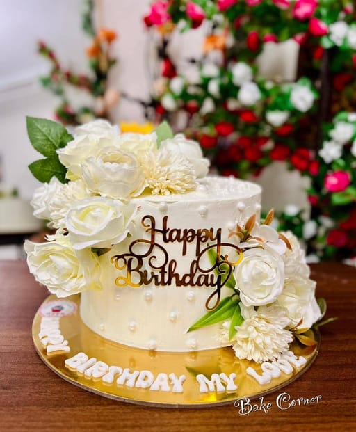 Elegant Floral Cake