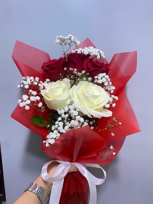 Title Options  The Crimson & Pearl Romance Bouquet