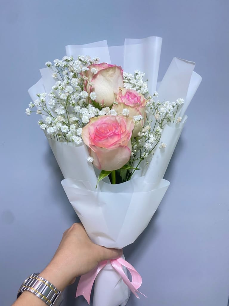3 Blush Pink Roses Bouquet - Image 1