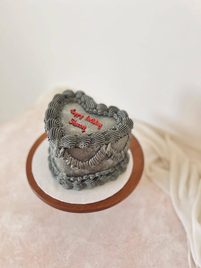 Silver Glitter Cake - Image 1