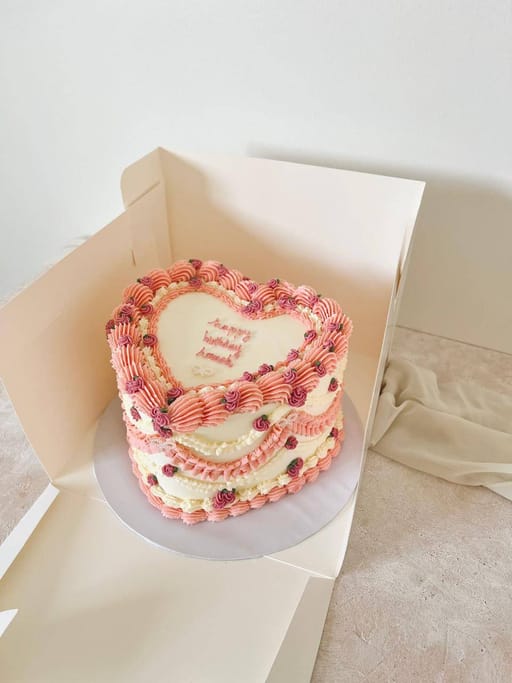 Vintage Heart Cake