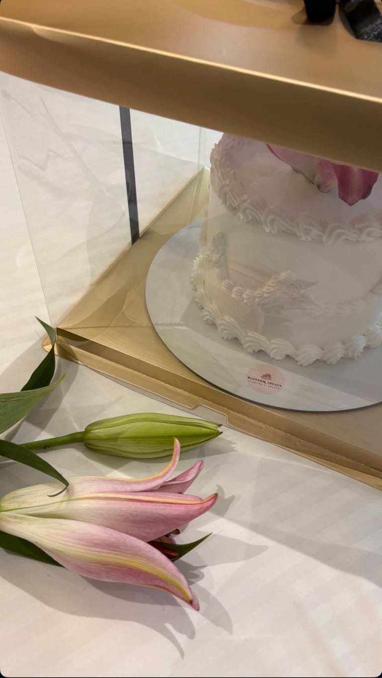 The Lily Cake - Image 3