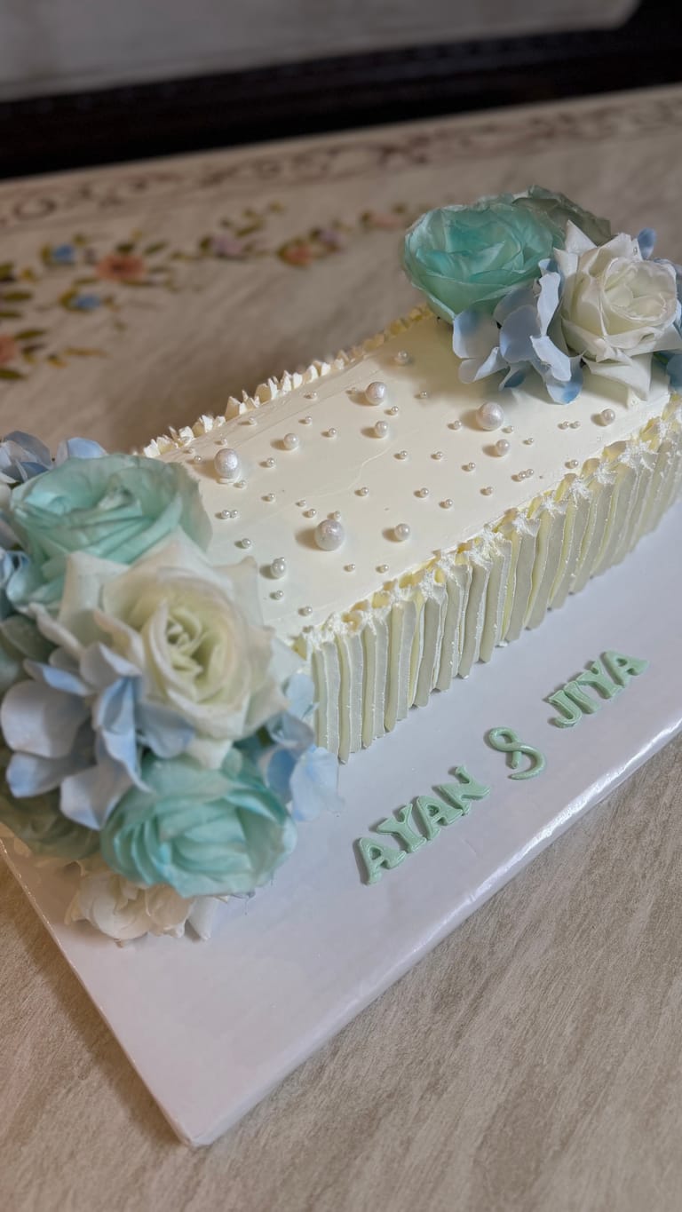 Engagement Cake - Image 2