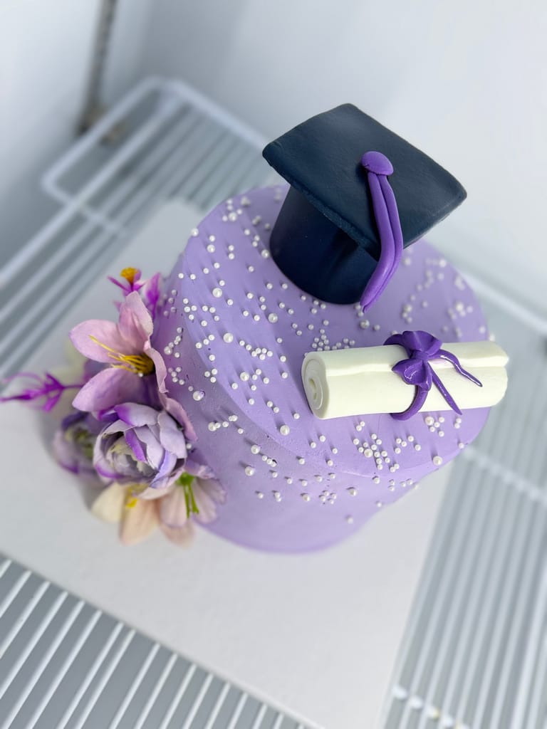 Graduation Caek - Image 2