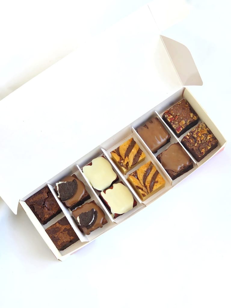 Mini Brownies Bites - Classic (12 pcs) - Image 1