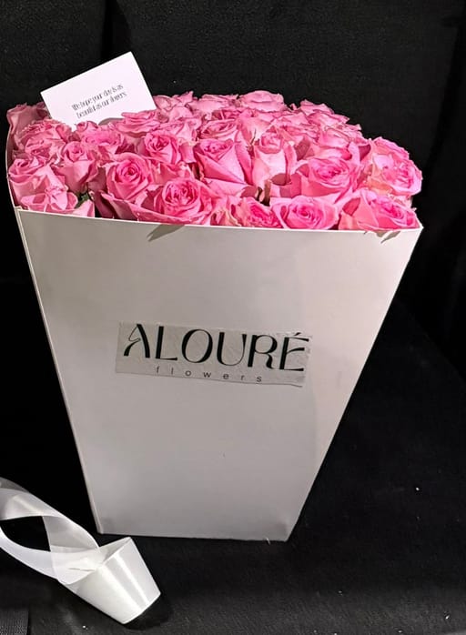 Grand Pink Rose Statement