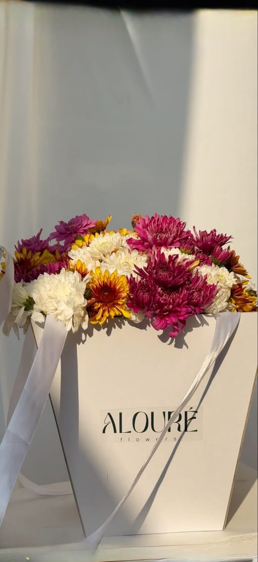 Pink & Daisy Birthday Box