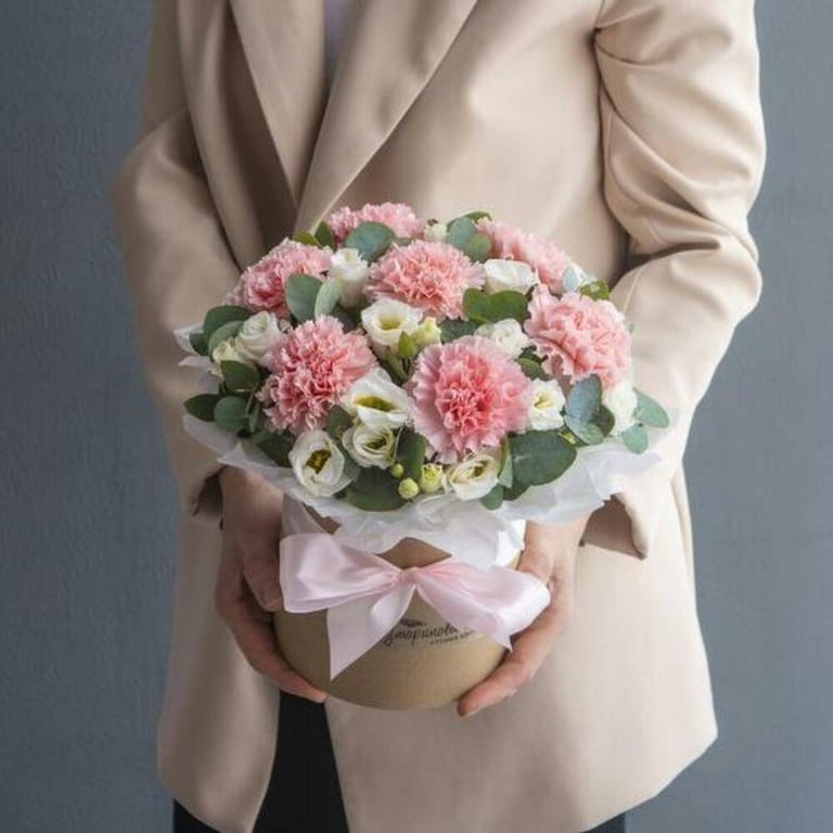 Box Of Carnation And Lisianthus-A115 - Image 2