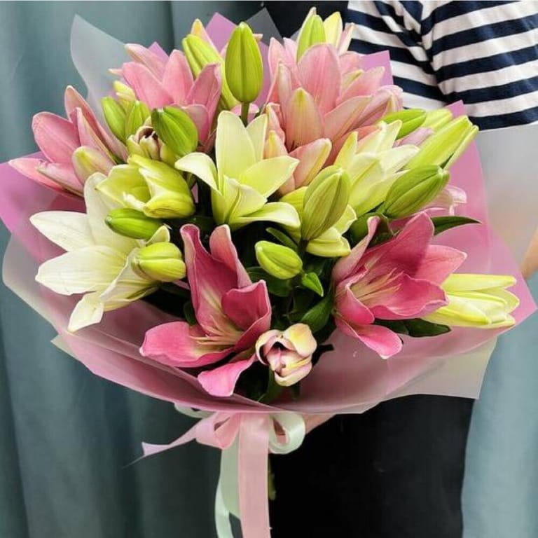 9 Pink White Lily Bouquet-A184 - Image 1