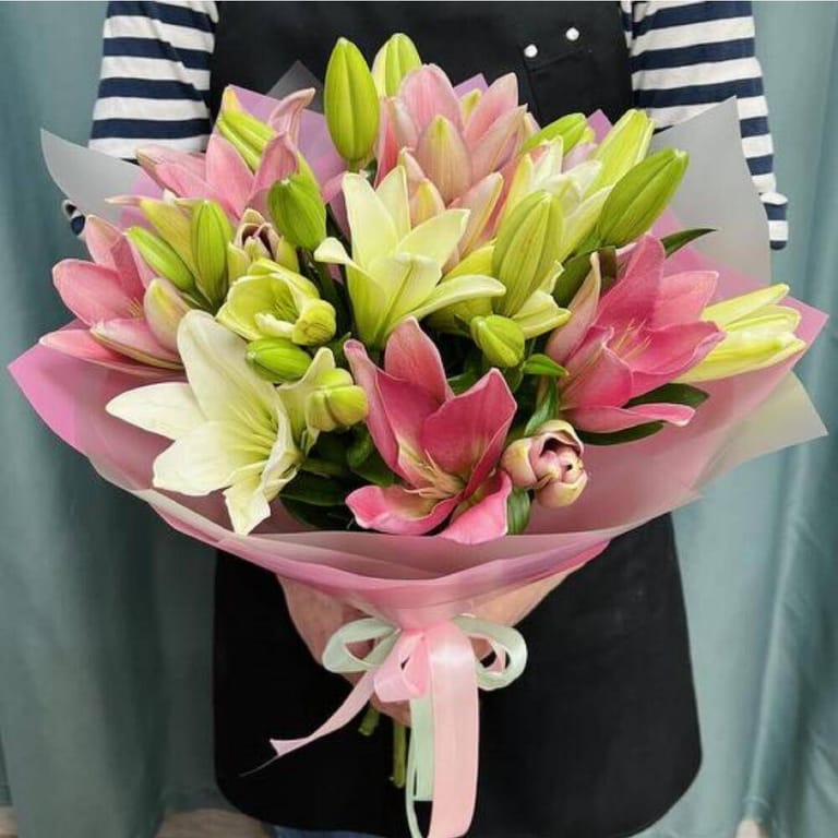 9 Pink White Lily Bouquet-A184 - Image 3