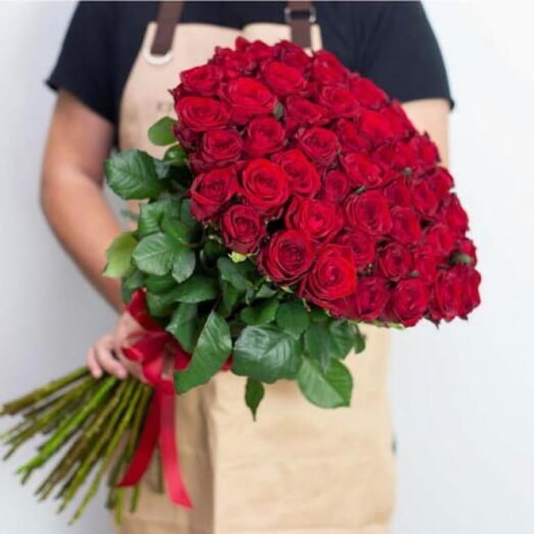 101 Red Roses Luxury Hand Tied Bouquet-A262 - Image 1