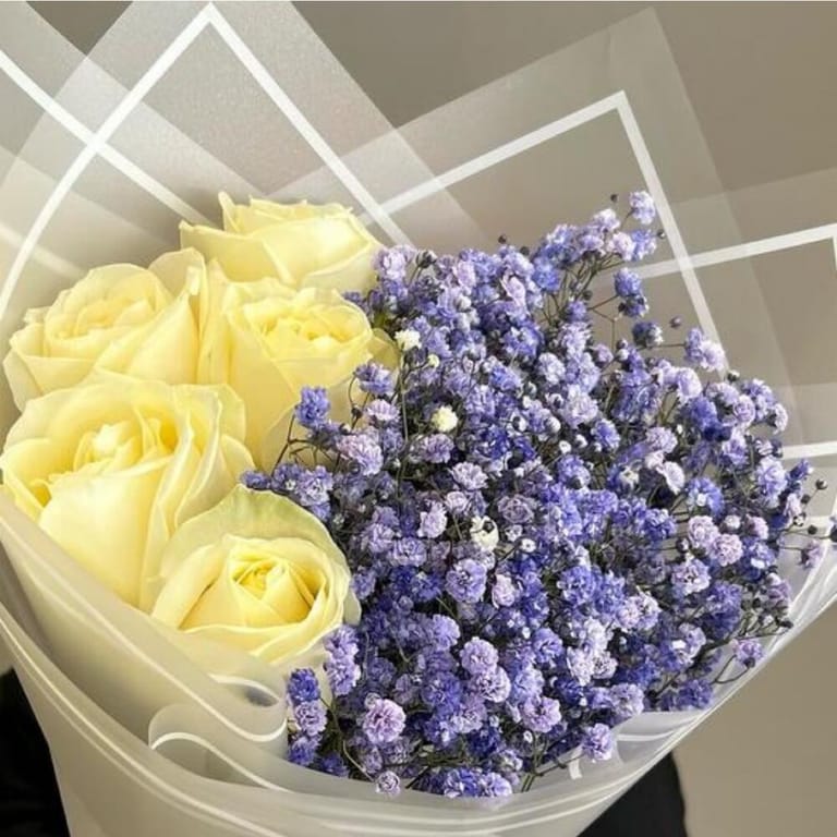 5 White Athena Roses And Blue Gypsophila Bouquet-A265 - Image 2