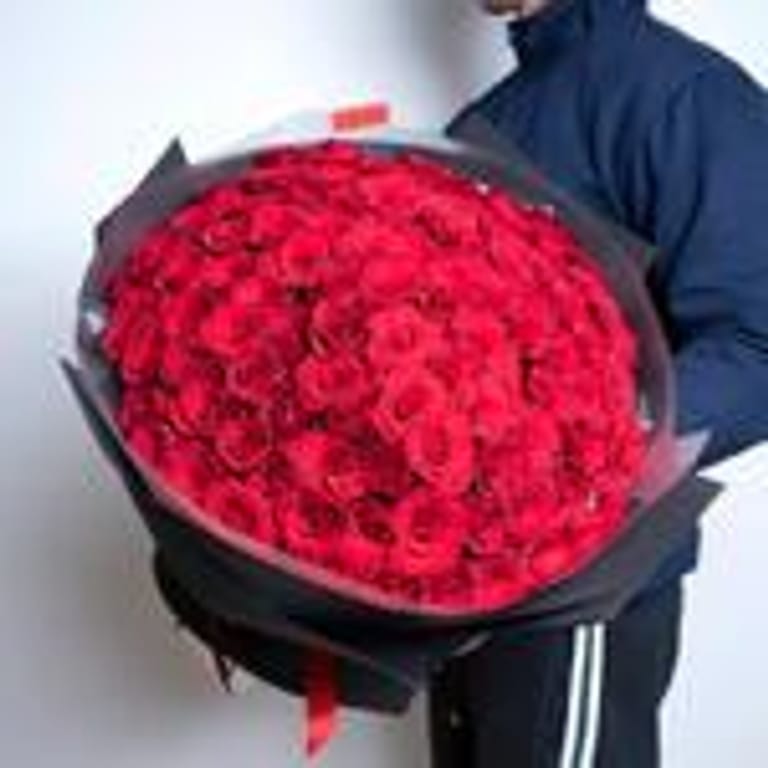 101 Luxury Red Roses Grand Bouquet-A398 - Image 1