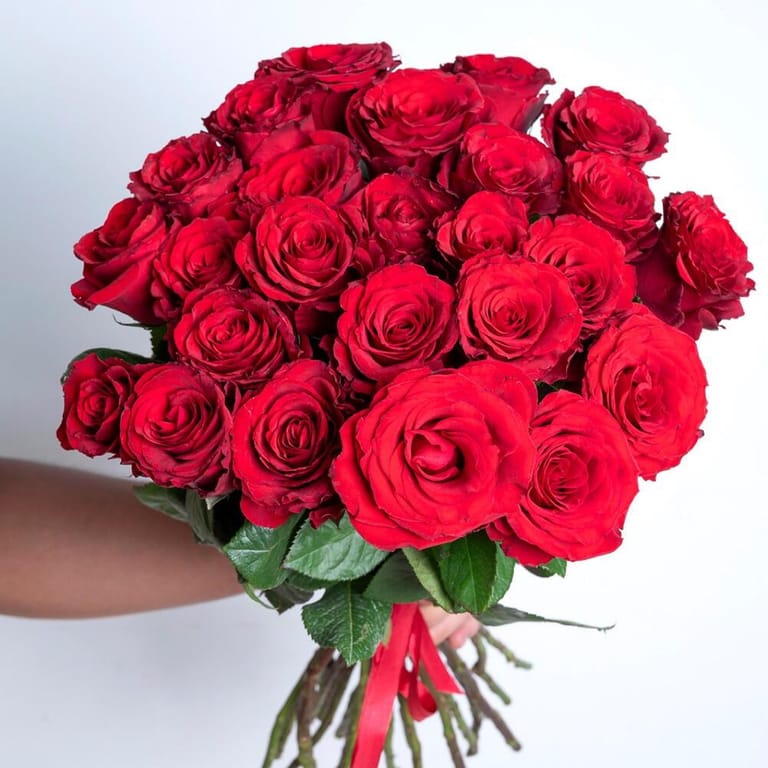 25 Red Roses Hand Tied Bouquet-A405 - Image 3