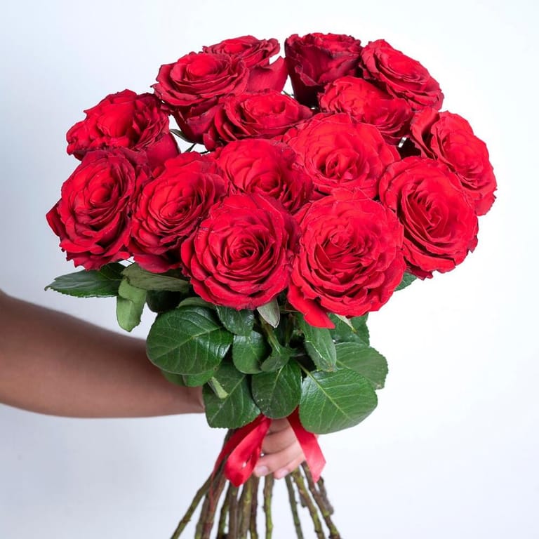 15 Red Roses Hand Tied Luxury Bouquet-A414 - Image 3