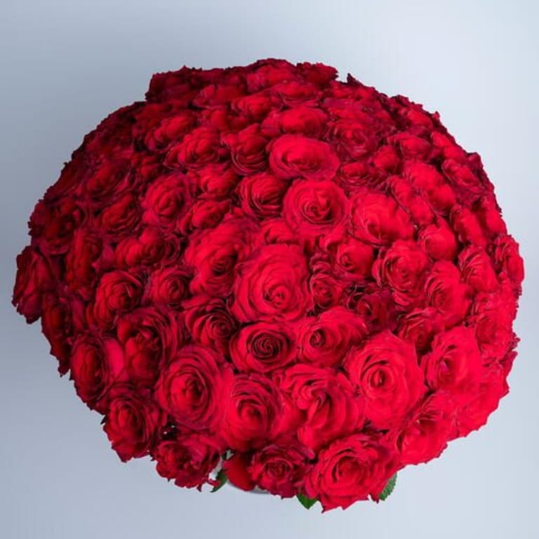 101 Red Roses Luxury Glass Vase Arrangement-A421 - Image 3