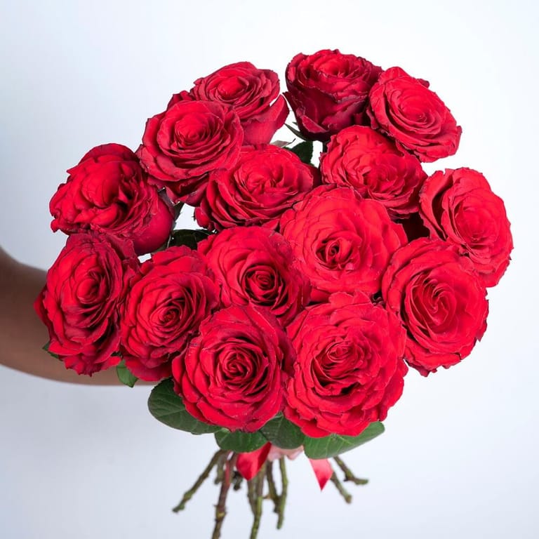 15 Red Roses Hand Tied Luxury Bouquet-A414 - Image 4