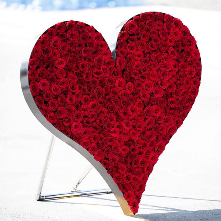 281 Ultimate Luxury Red Roses Heart Arrangement-A428 - Image 4
