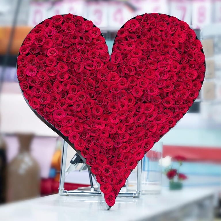 281 Ultimate Luxury Red Roses Heart Arrangement-A428 - Image 5