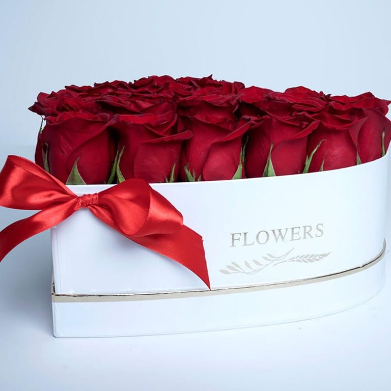29 Luxury Red Roses Heart Box-A442 - Image 2