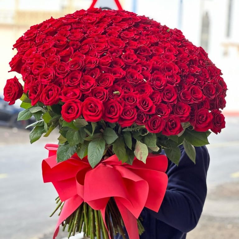 201 Red Roses Hand Tied Luxury Bouquet-A452 - Image 4