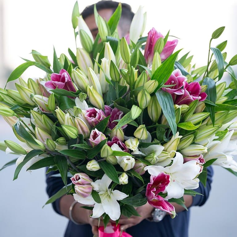 51 Luxury Mixed Pink And White Lily Bouquet-A468 - Image 3
