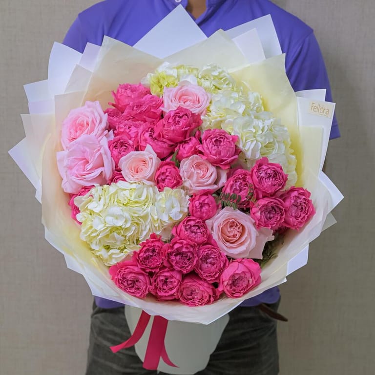 Ceris Peony Roses And White Hydrangea Luxury Bouquet-A605 - Image 1